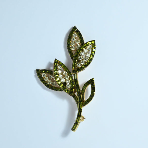 Olive green Vintage floral Brooch on gold plate from the 1950s made in Austria