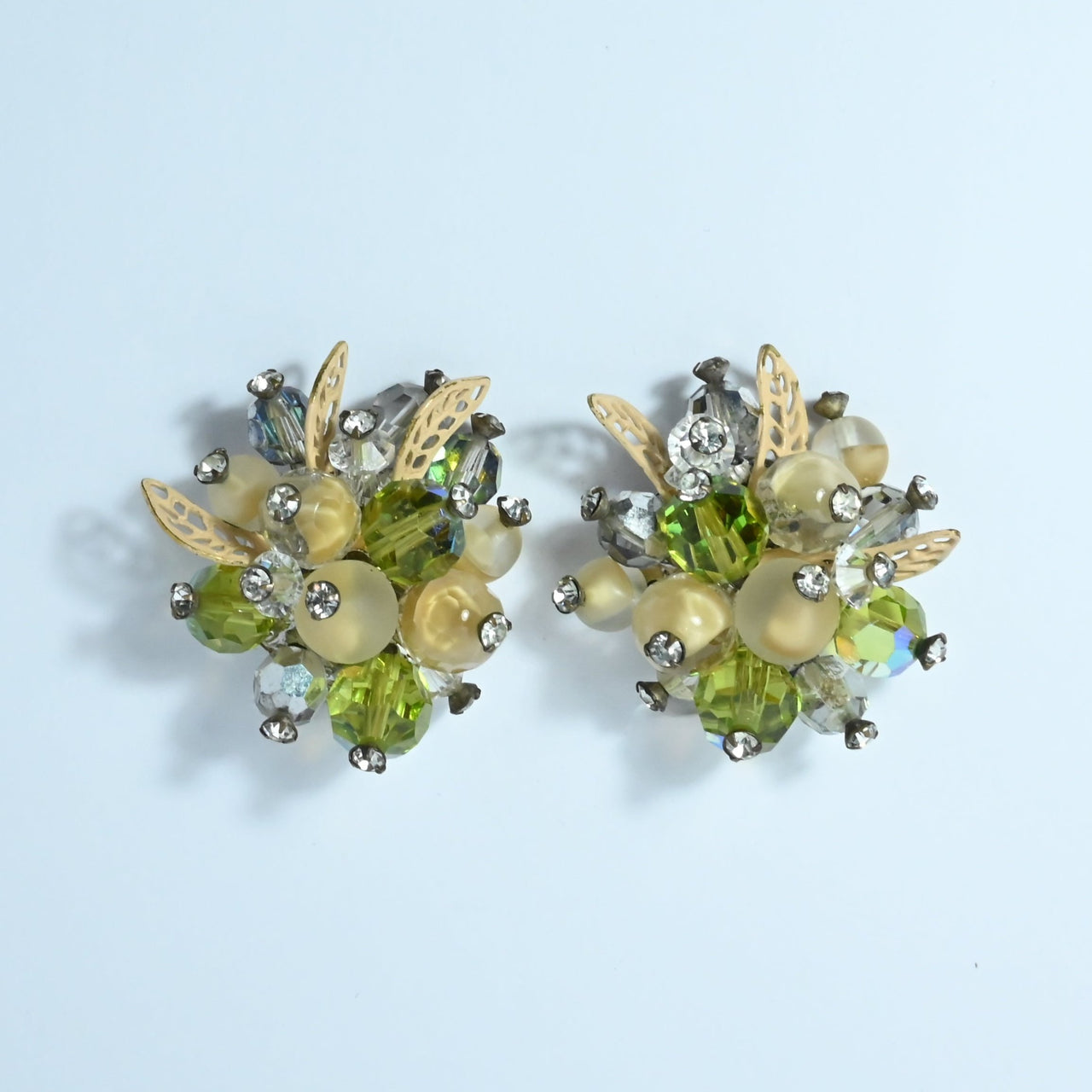 Vintage Vendome green  and beige beaded 1950s earrings clip on 