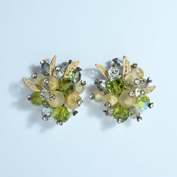 Vintage Vendome green  and beige beaded 1950s earrings clip on 