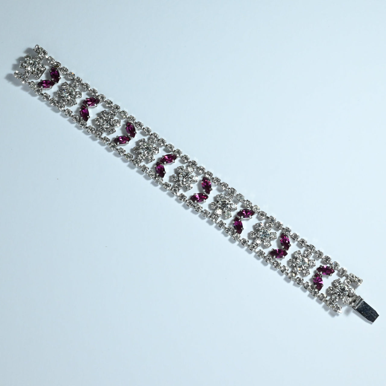 Sparkly vintage rhinestone bracelet in pink and clear stones from the 1950s